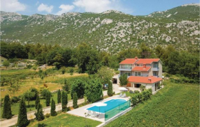 Pet Friendly Apartment In Ostrvica With Kitchen